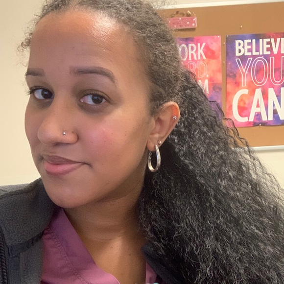 Meet your Posher, Devin - Picture 1 of 1